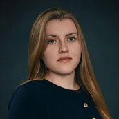 9a964e62-a896-4865-b774-e0bc8915b952-полина_квадрат.jpg